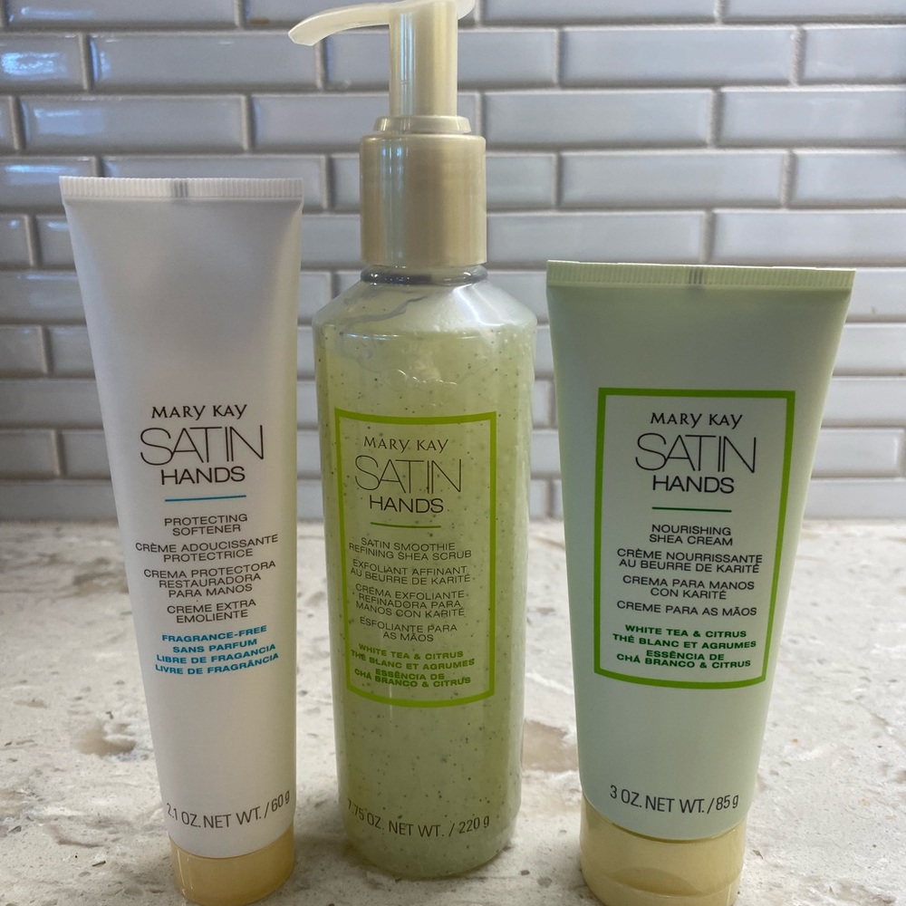 White Tea & Citrus Satin Hands Pampering Set